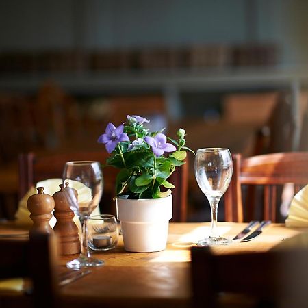 The Bugle Inn Twyford Winchester Extérieur photo